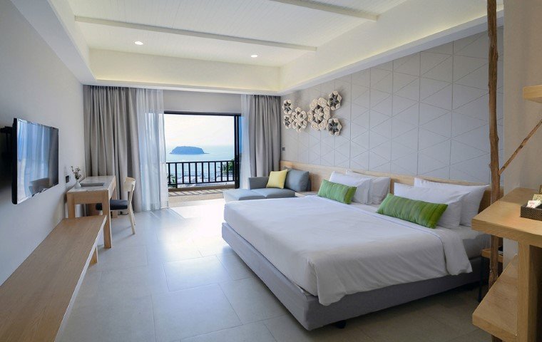 Phuket & Krabi Emerald Waters & Island Odyssey